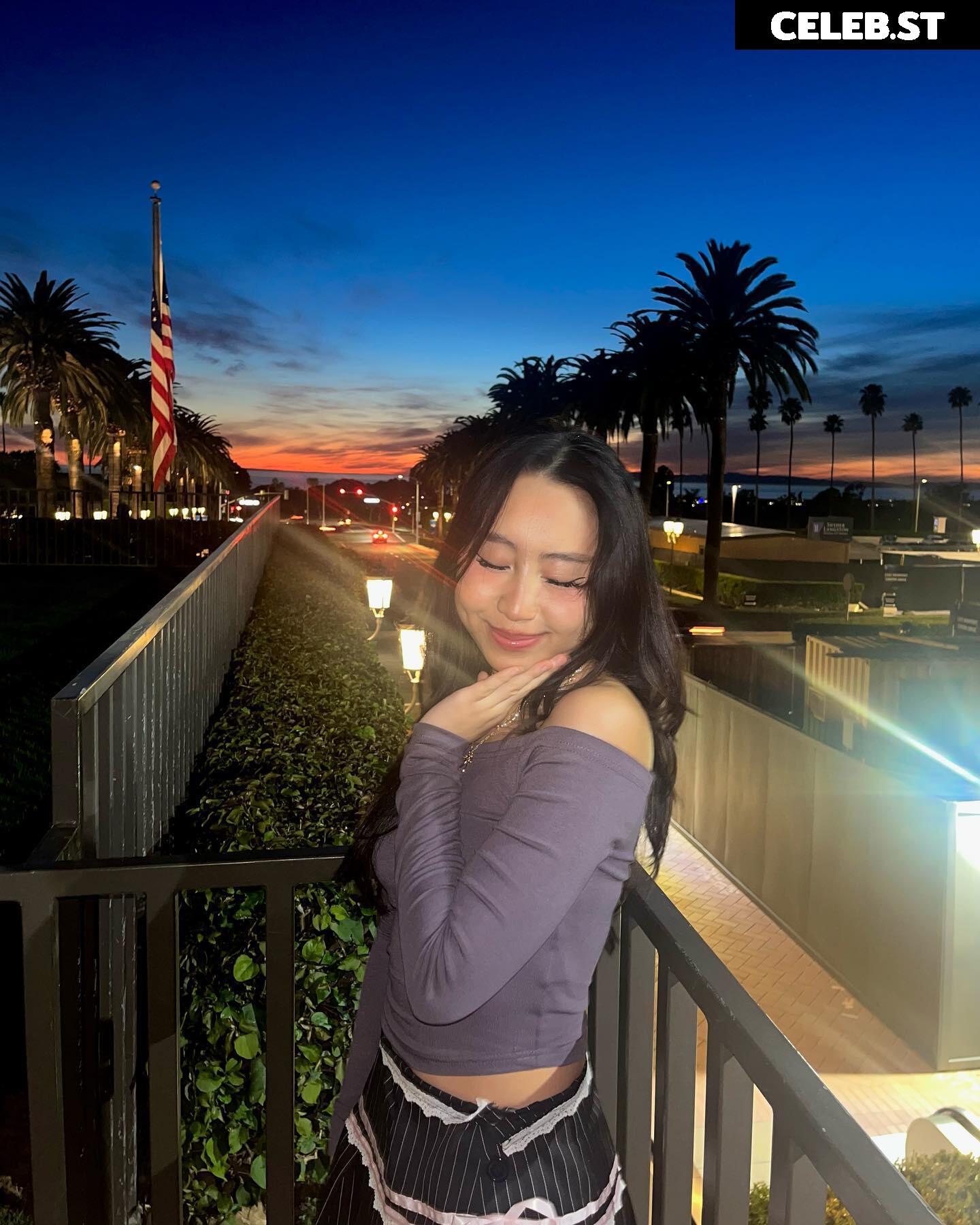 Shaina Cha / @shaina_cha_ Image 12066098