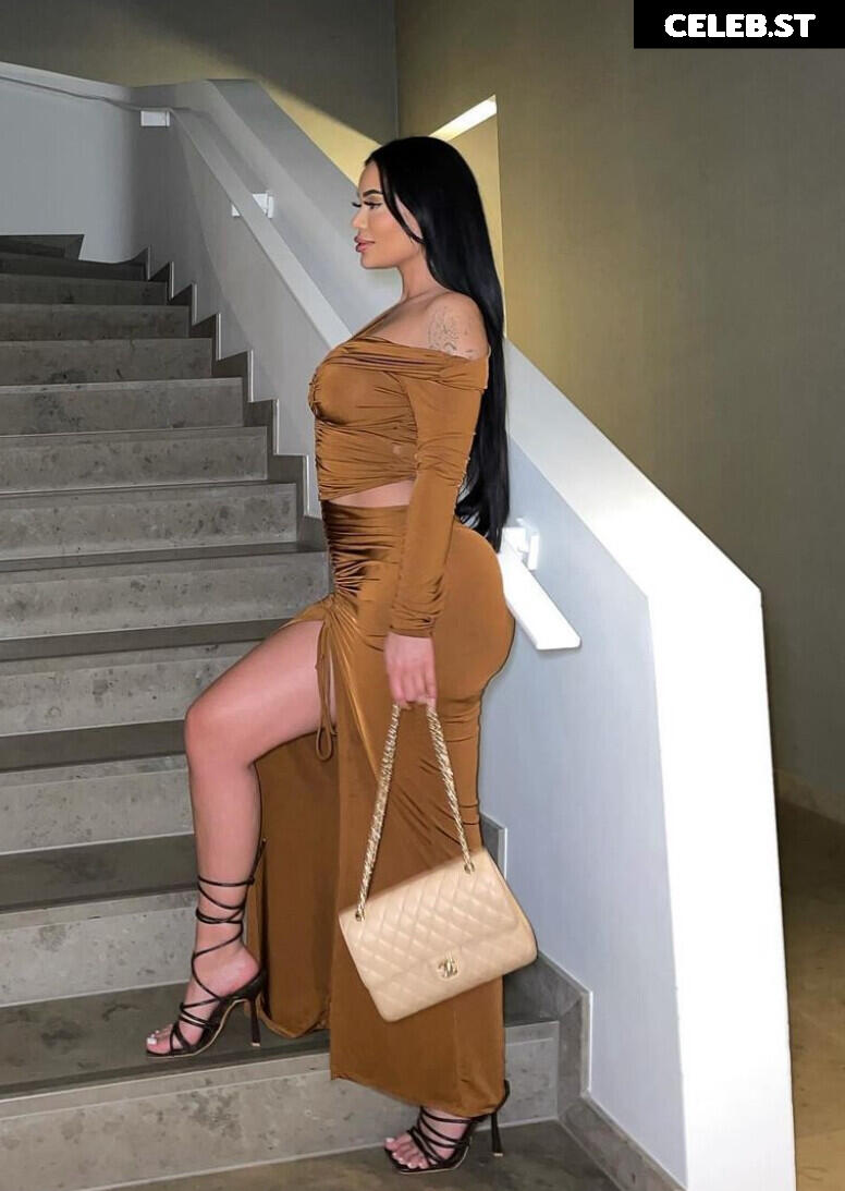 Yasmine Cecilia Pierards | yasminepierards | yasminececiliapierards |  Yasmine Cecilia Image 12061242