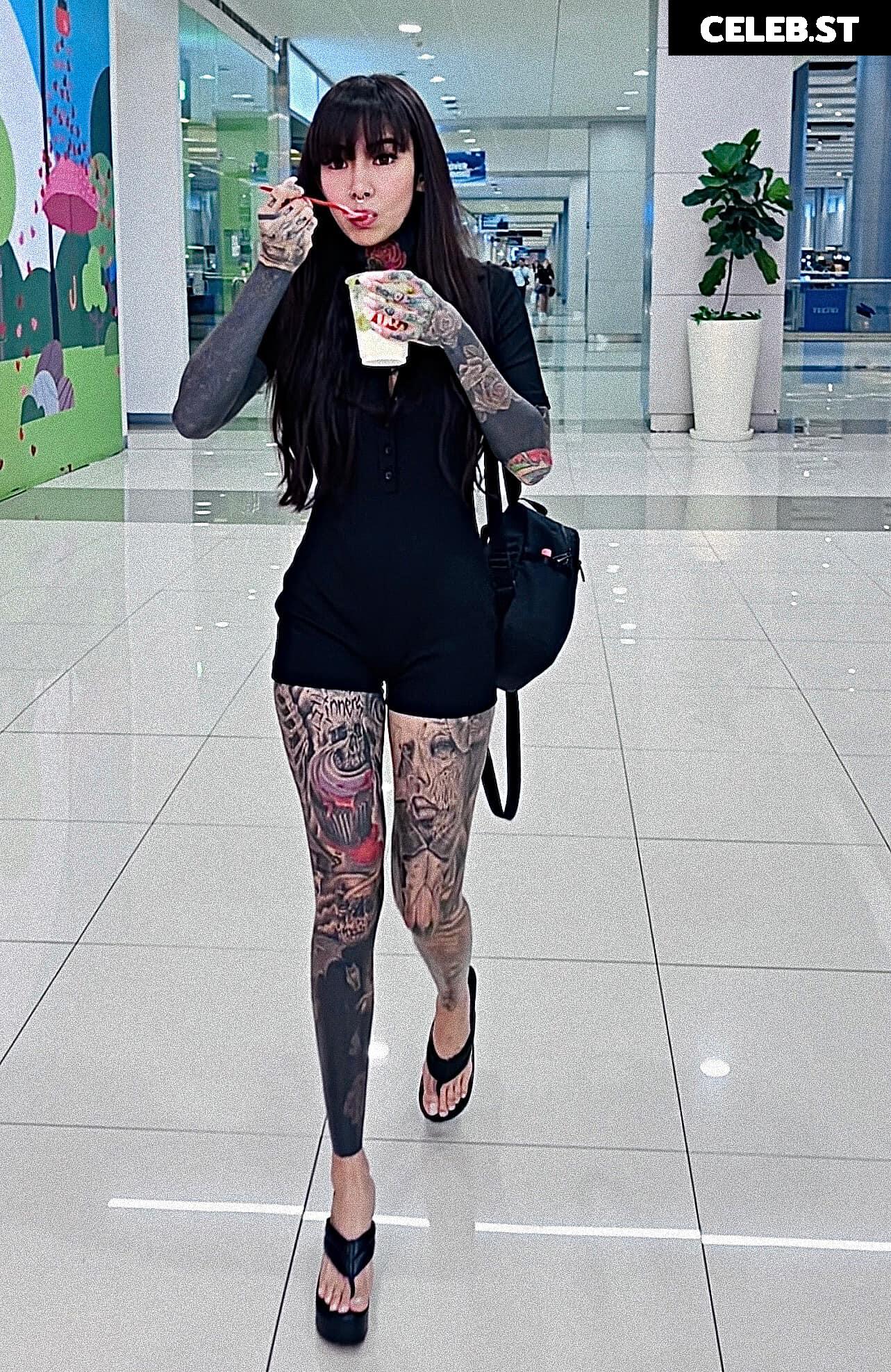 Angelie Pench / tatted_pench Image 12060491