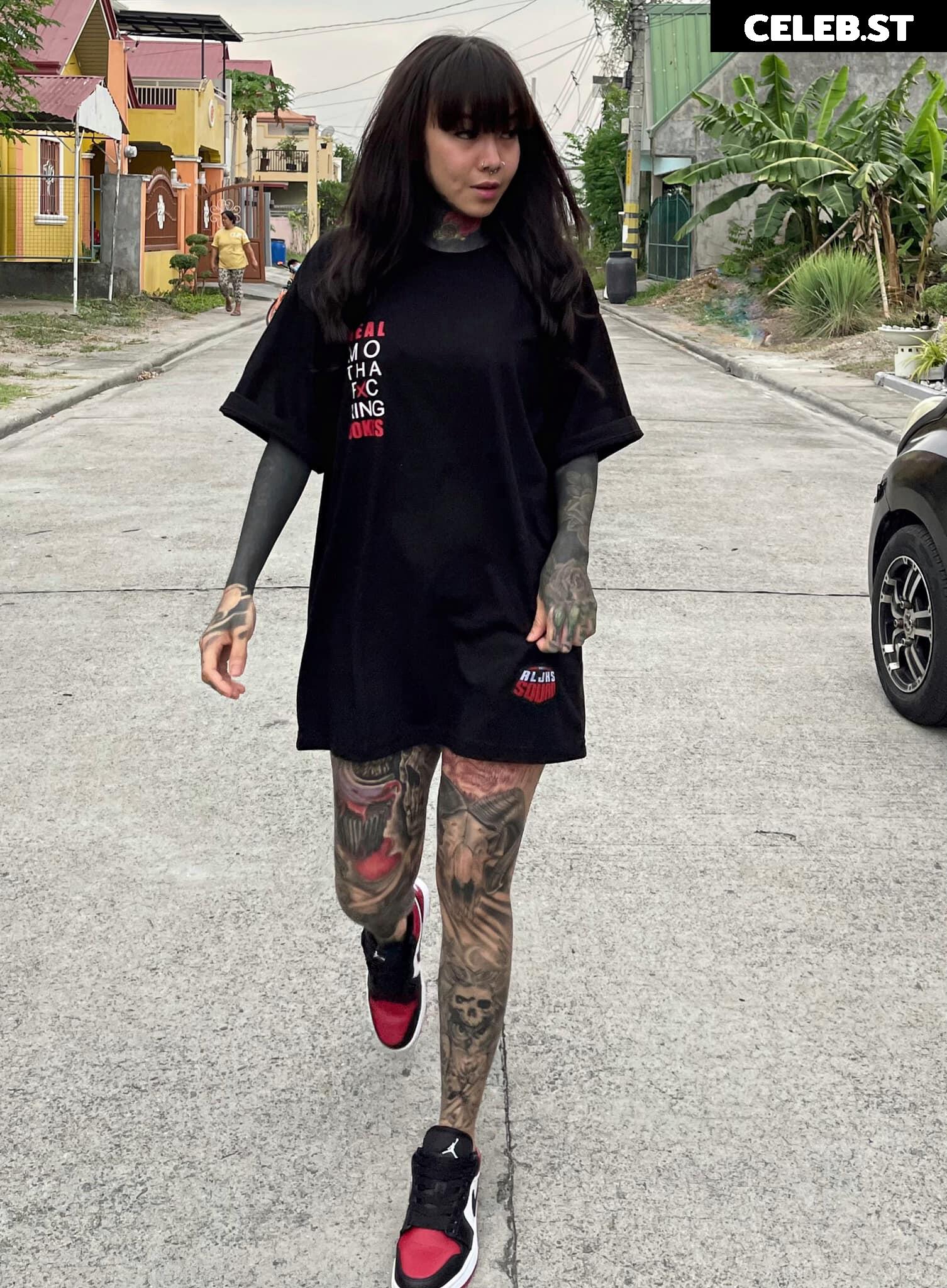Angelie Pench / tatted_pench Image 12060426