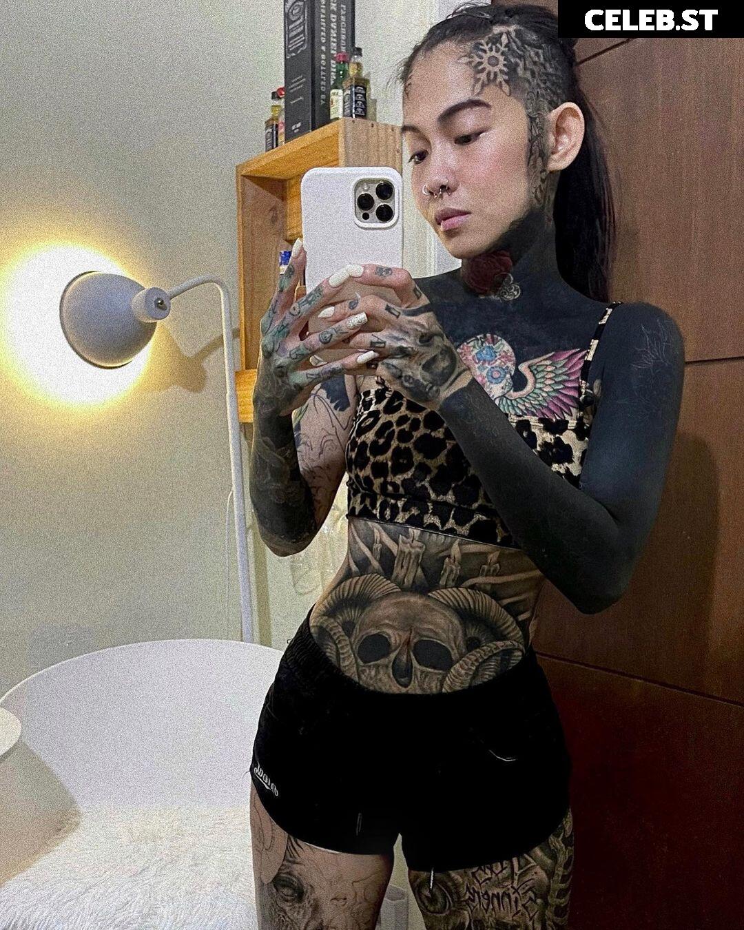 Angelie Pench / tatted_pench Image 12060424