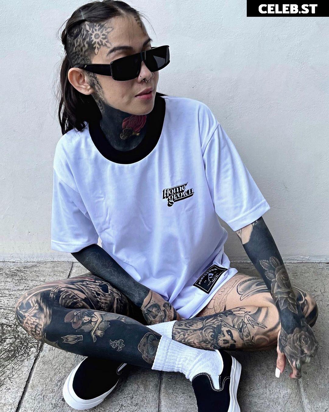 Angelie Pench / tatted_pench Image 12060419