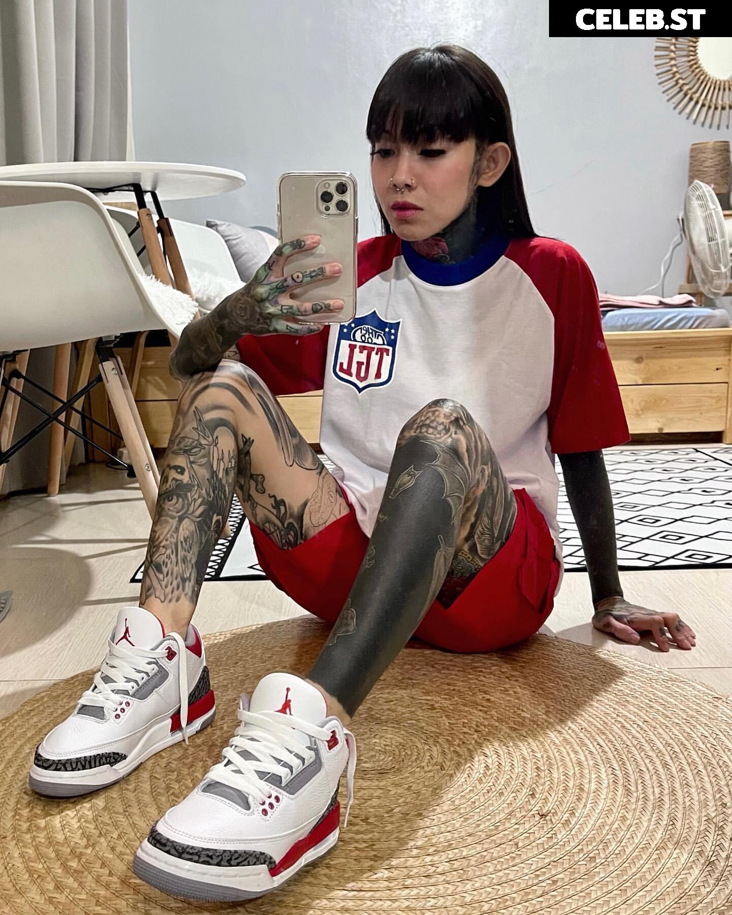 Angelie Pench / tatted_pench Image 12060438