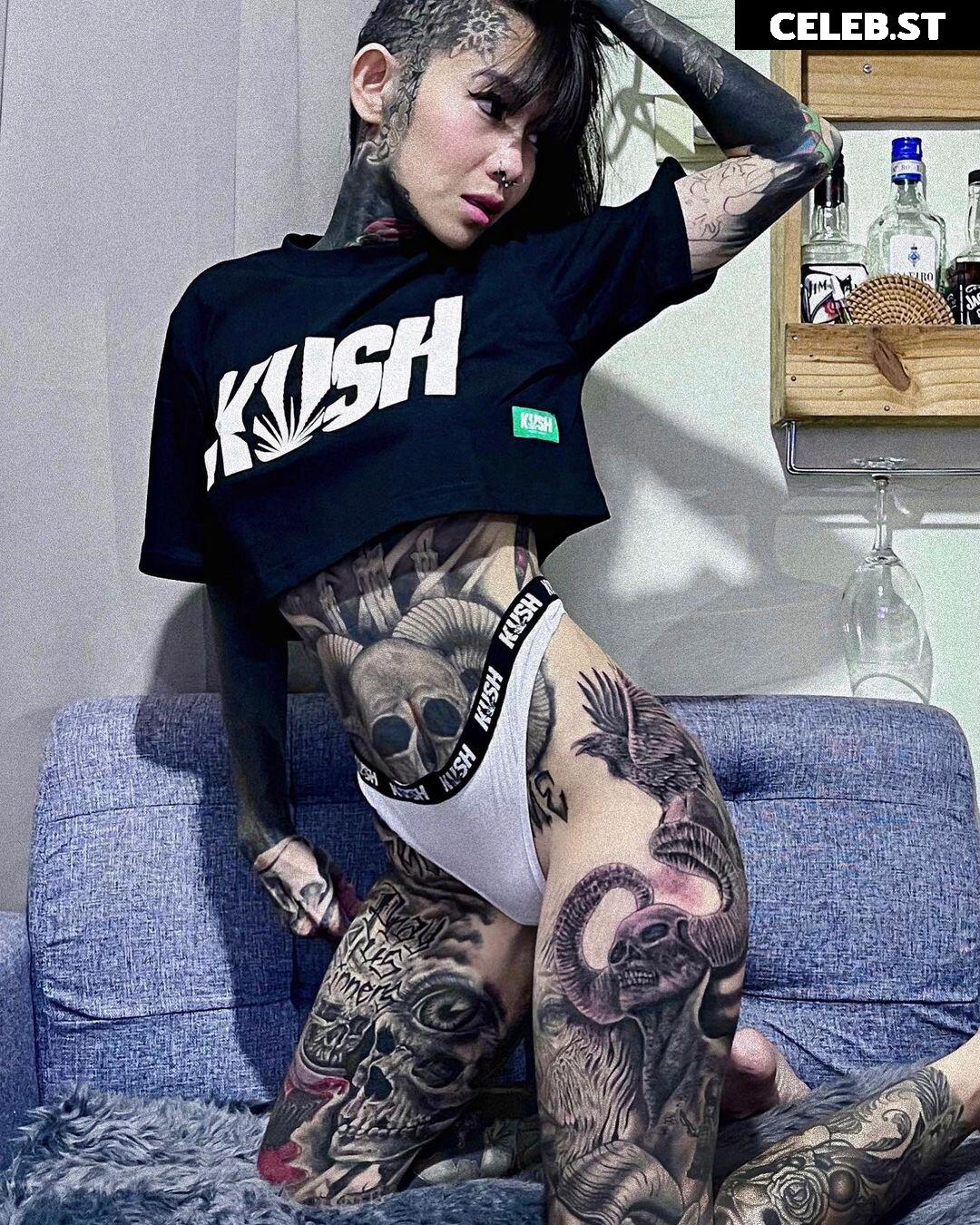 Angelie Pench / tatted_pench Image 12060468