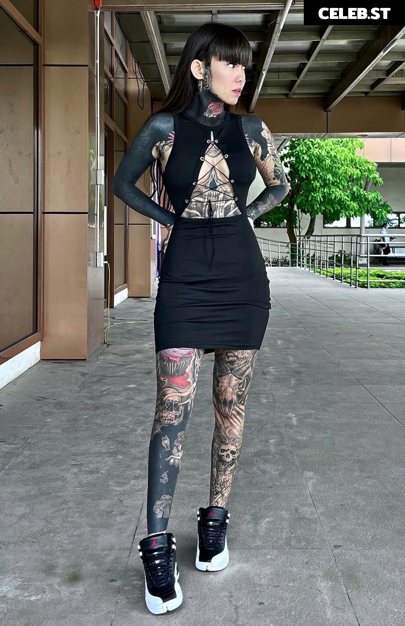 Angelie Pench / tatted_pench Image 12060477