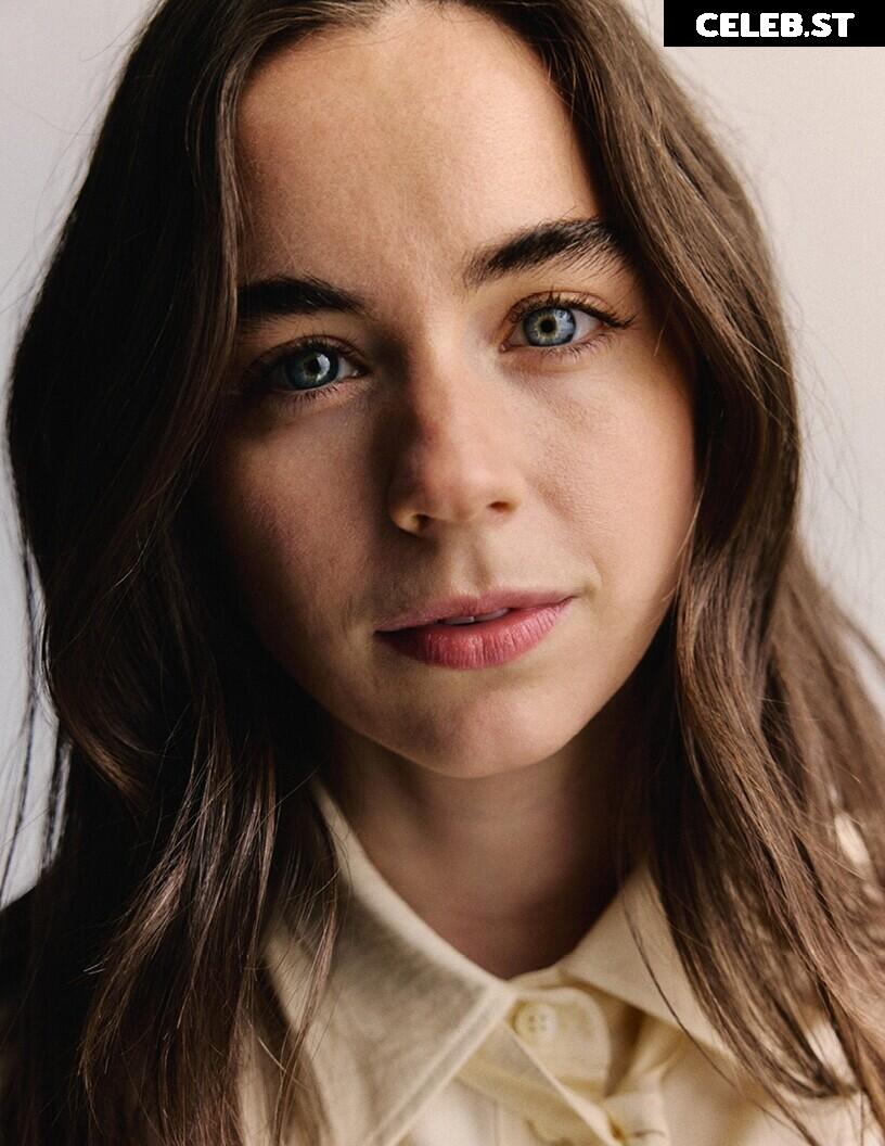 Sarah Desjardins Image 12060021