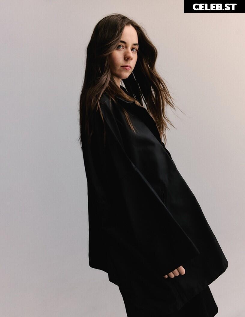 Sarah Desjardins Image 12060025