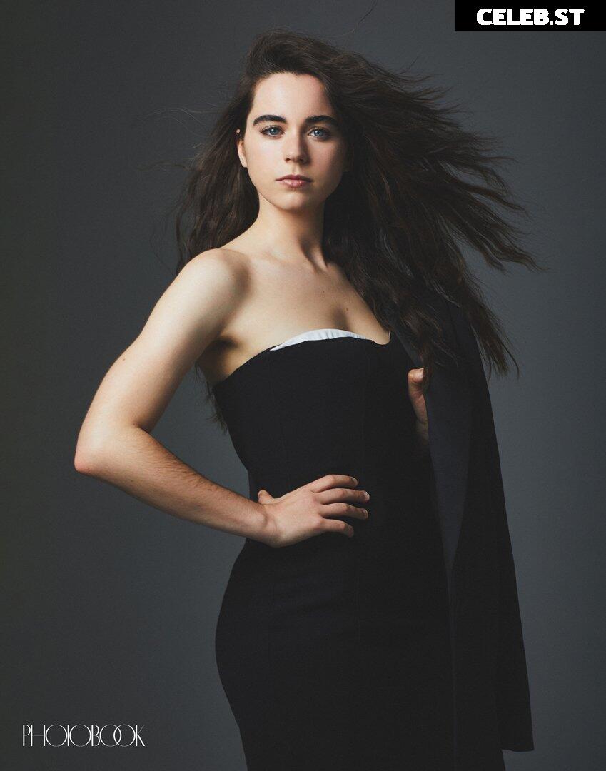 Sarah Desjardins Image 12060016