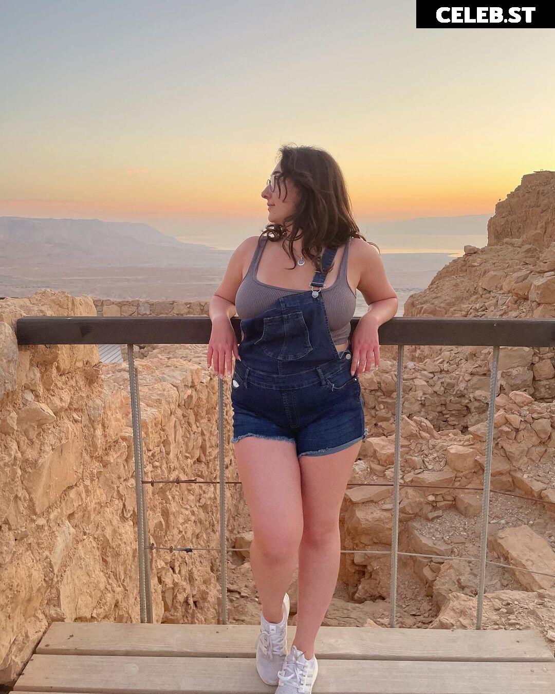 qveenjulia / juliaain_ Image 12063948