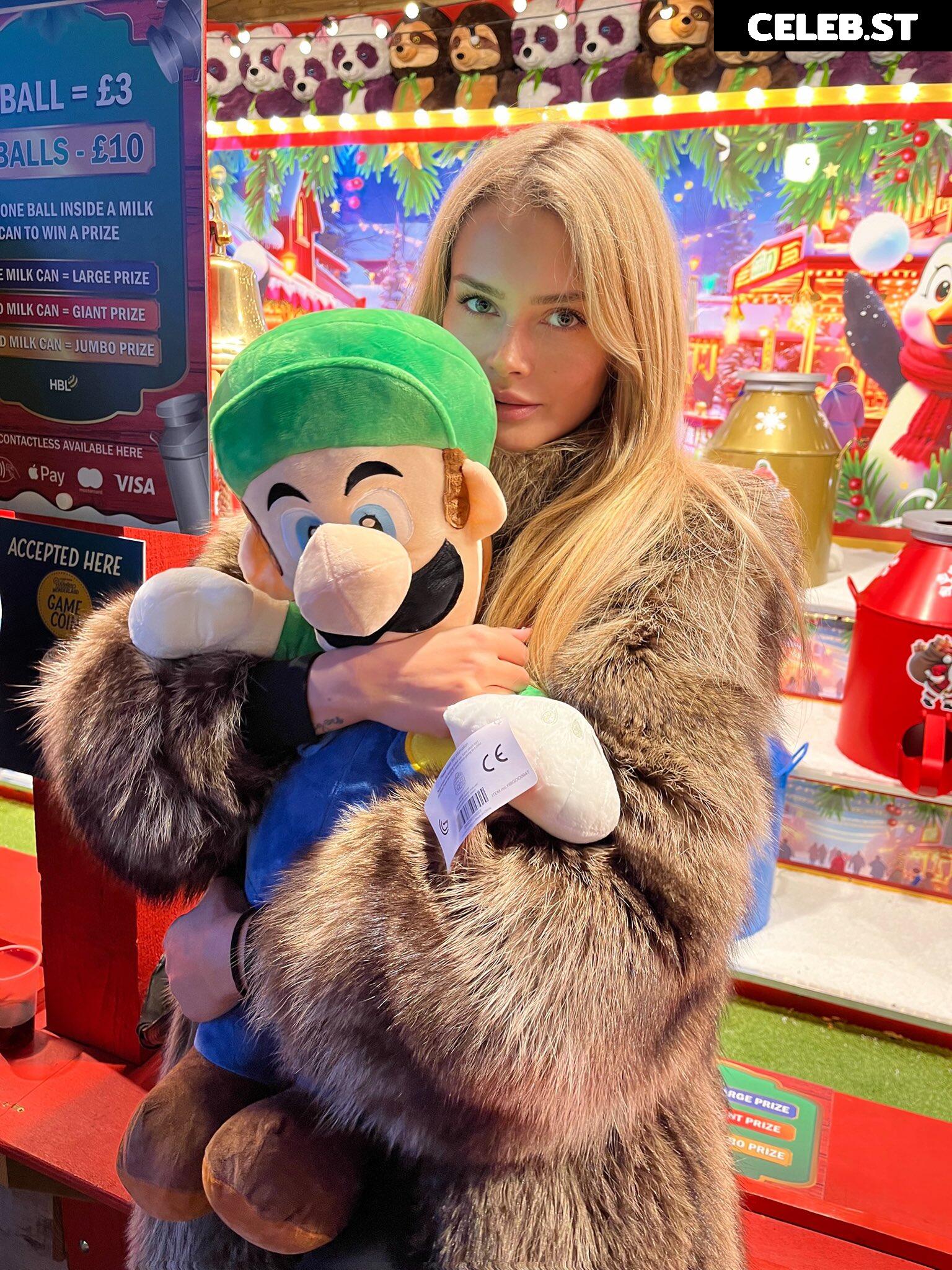 celestialbeing / Veronika Image 12062999