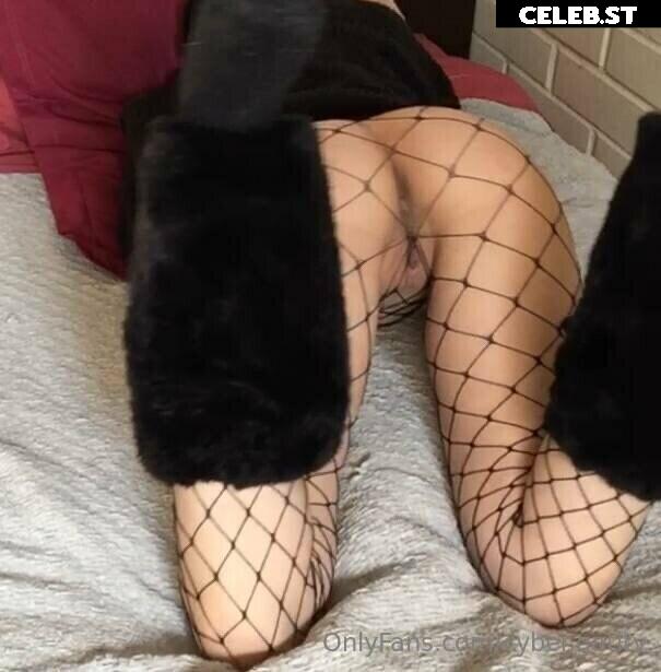 felinebitx / itsfelinebtx / cybergatita69 Image 12062019