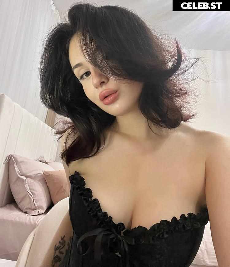 İlayda Türküstün - ilaydaaust Image 12069333