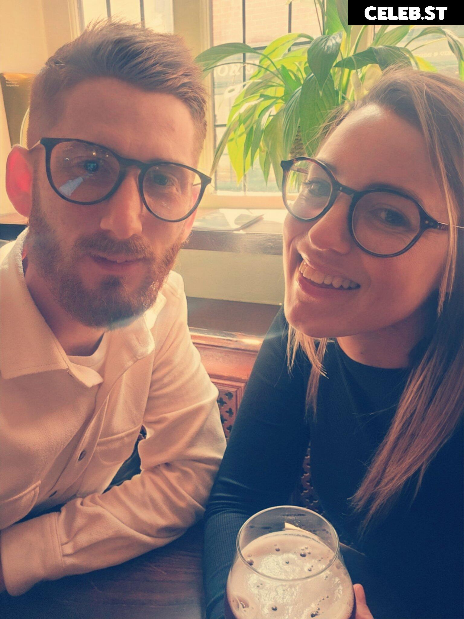 Innocenthotwifexxx Image 12078849