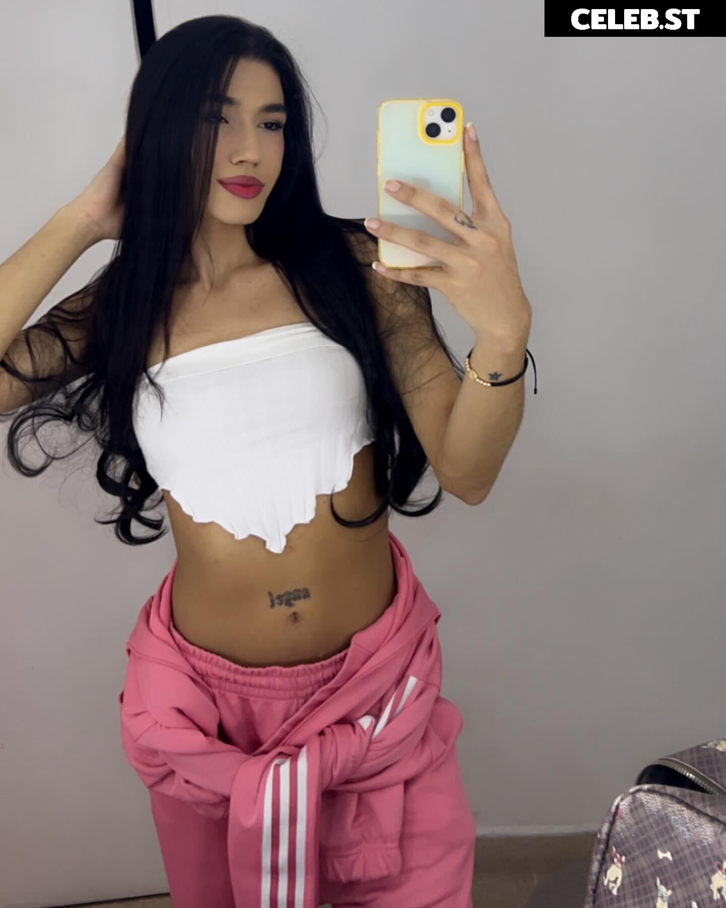 Ashleeybrownn / AshleyyBrownn Image 12075408