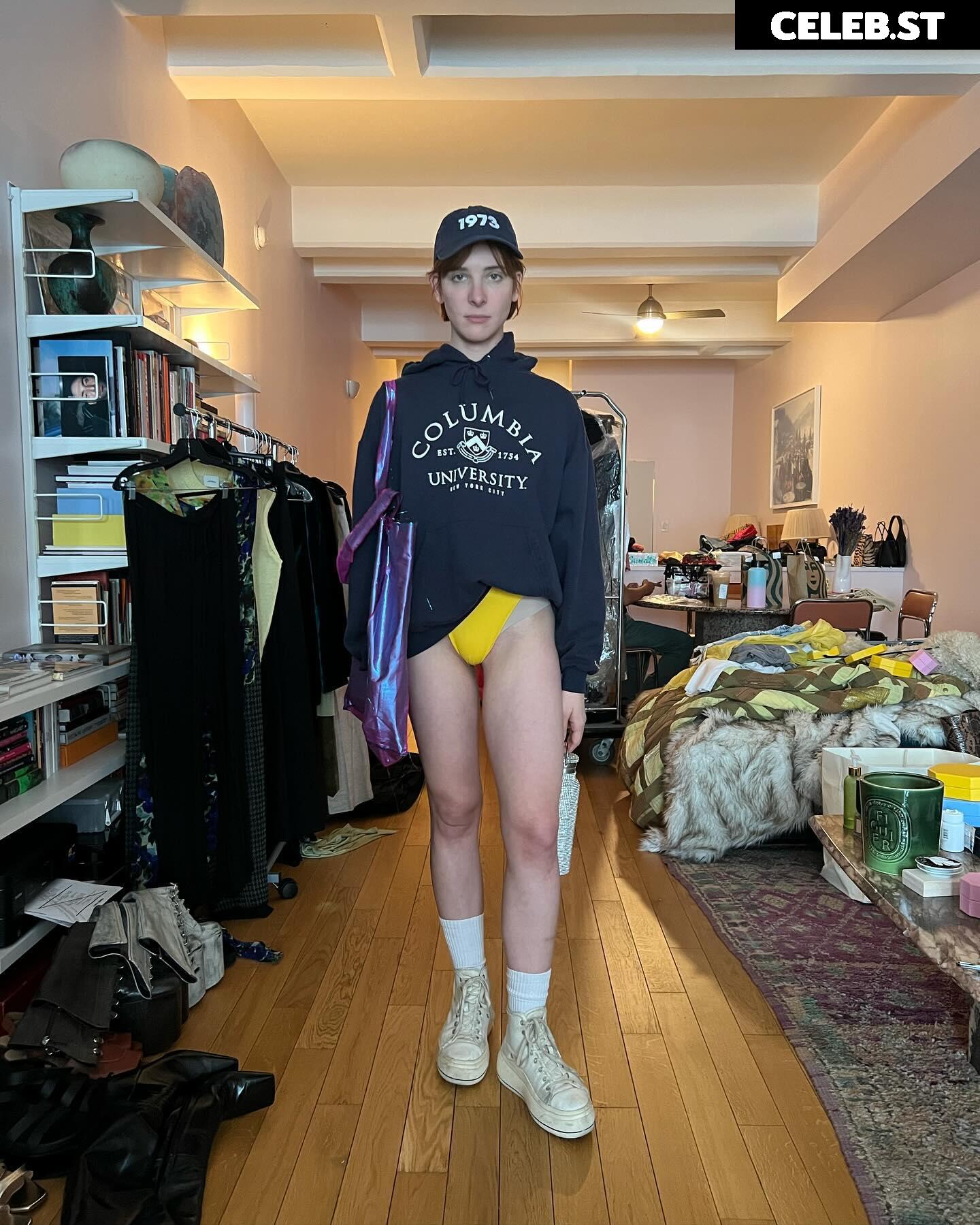 Hari Nef Image 12075166