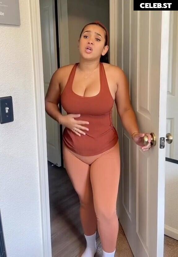 Andrea Lopez | Spicydrea | isaacandandrea Image 12071047