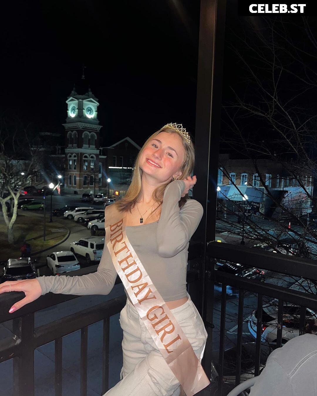 Kristen Rae kristennnrae Image 12070412