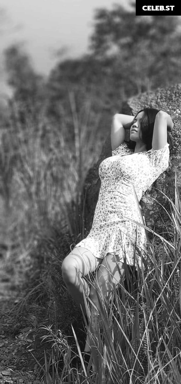 Siskaeee_ofc Image 12045775