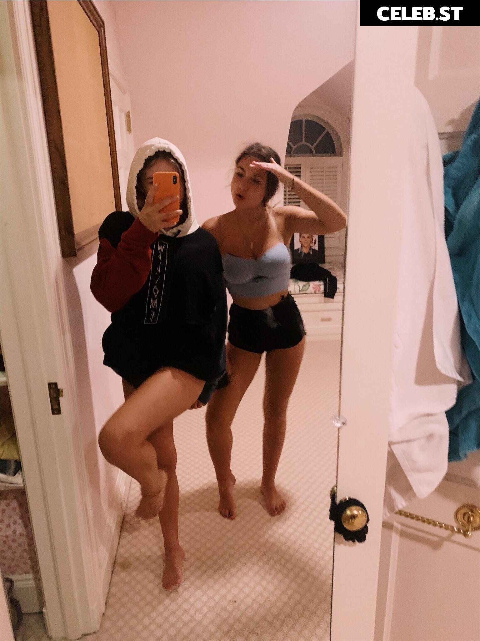 ___u_l_i.a_n_a___ Image 12040875