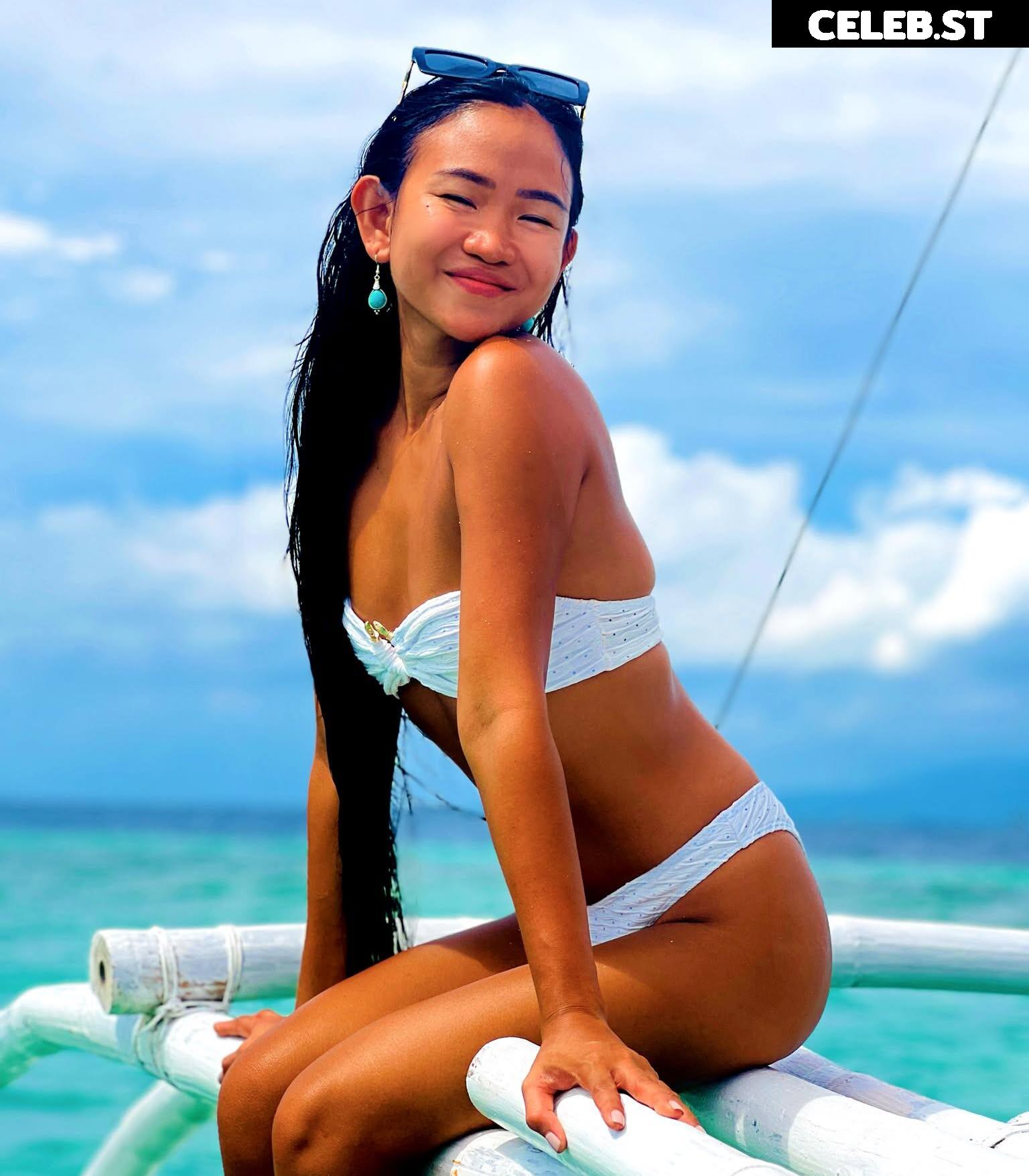 The Filipina Pea Image 12043119