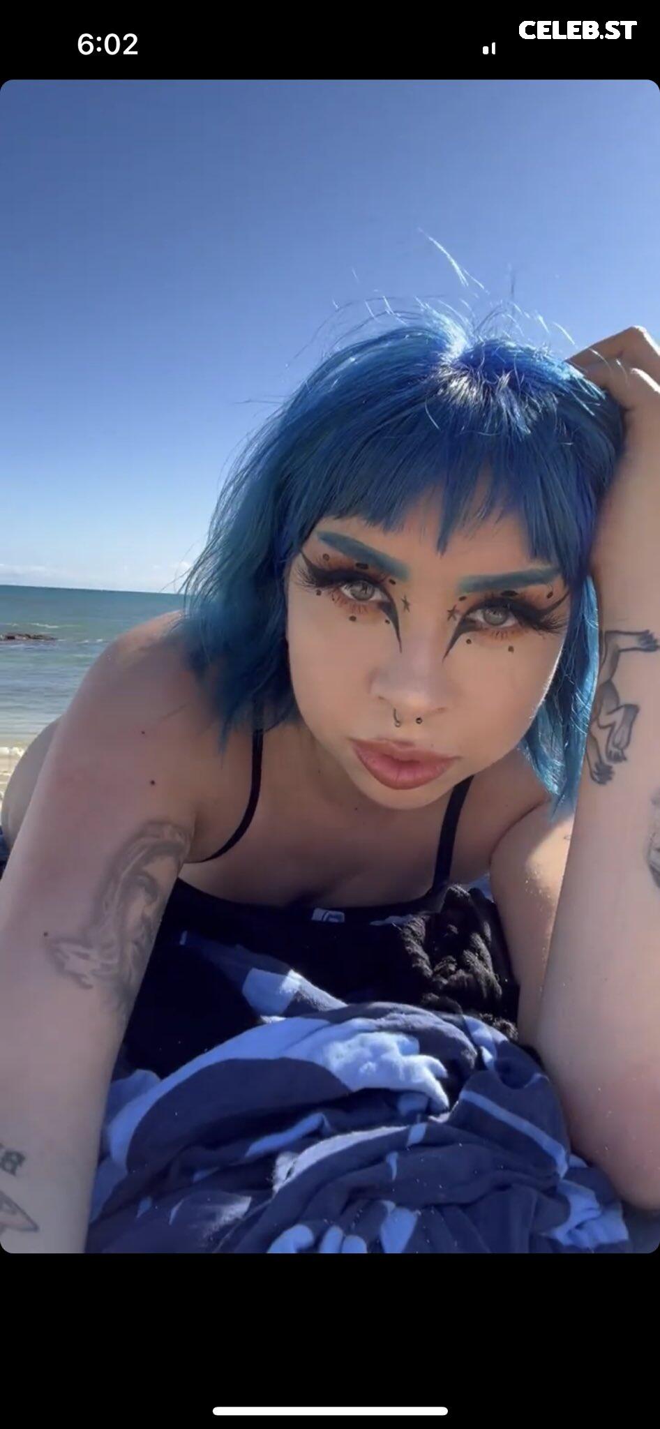 Nicole Nikki Carreon / NIKKI LAND/ wwabisabi/ Arcade Craniacs Image 12042819