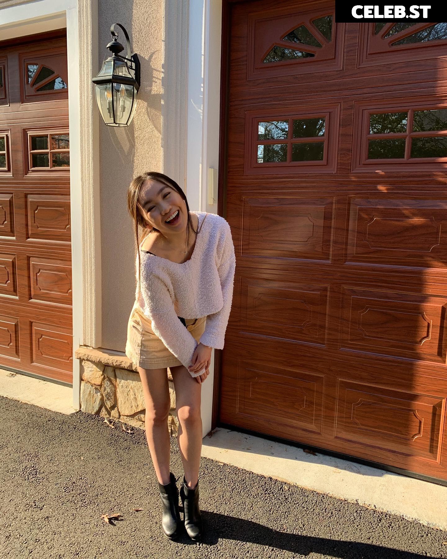 Lisabby/ Lisabbytv Image 12042250