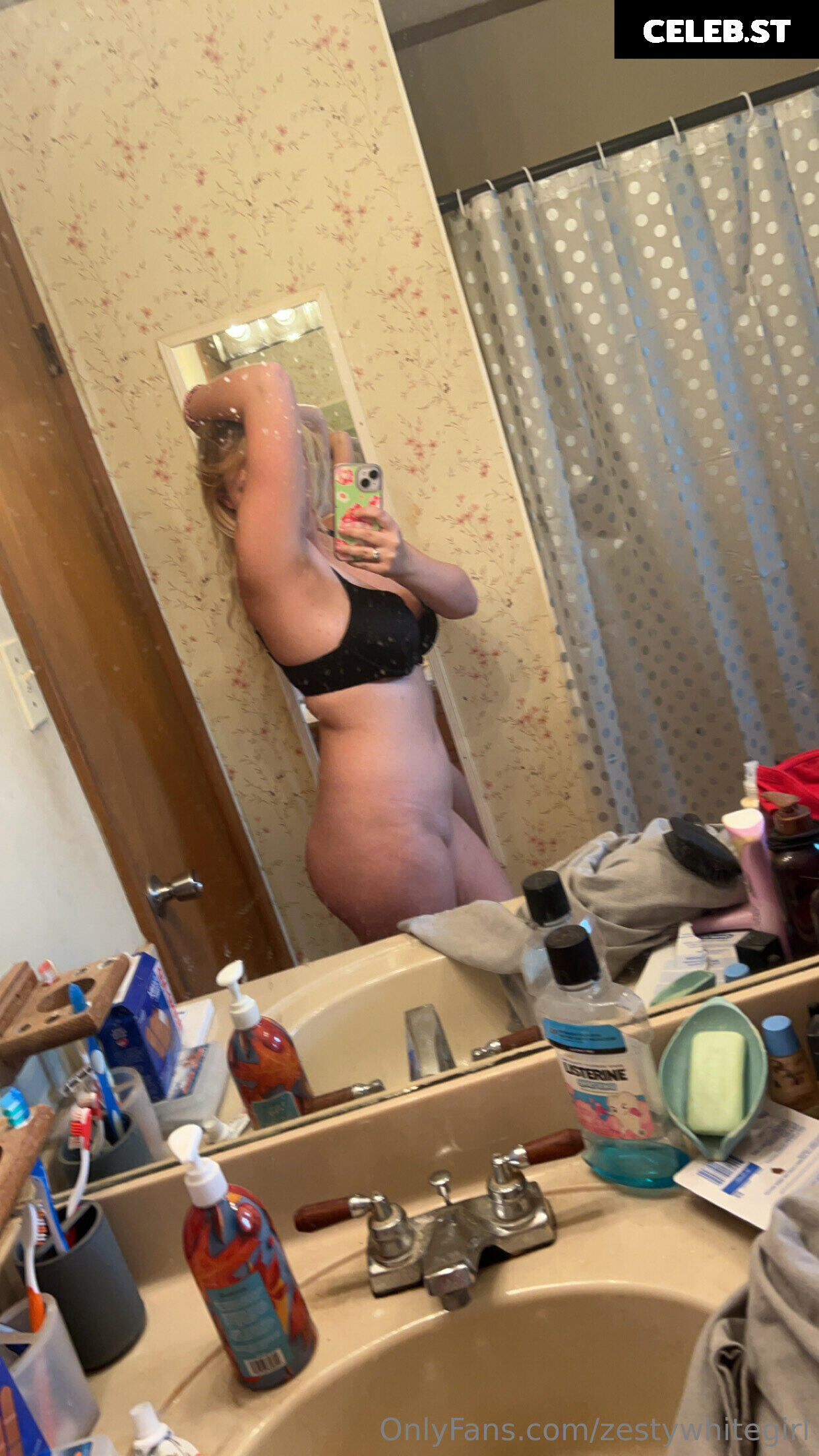 Zestywhitegirl / Maria Moore Image 12015886