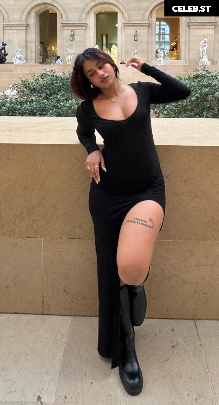 senoritasara / senorita_sara._ Image 12012591