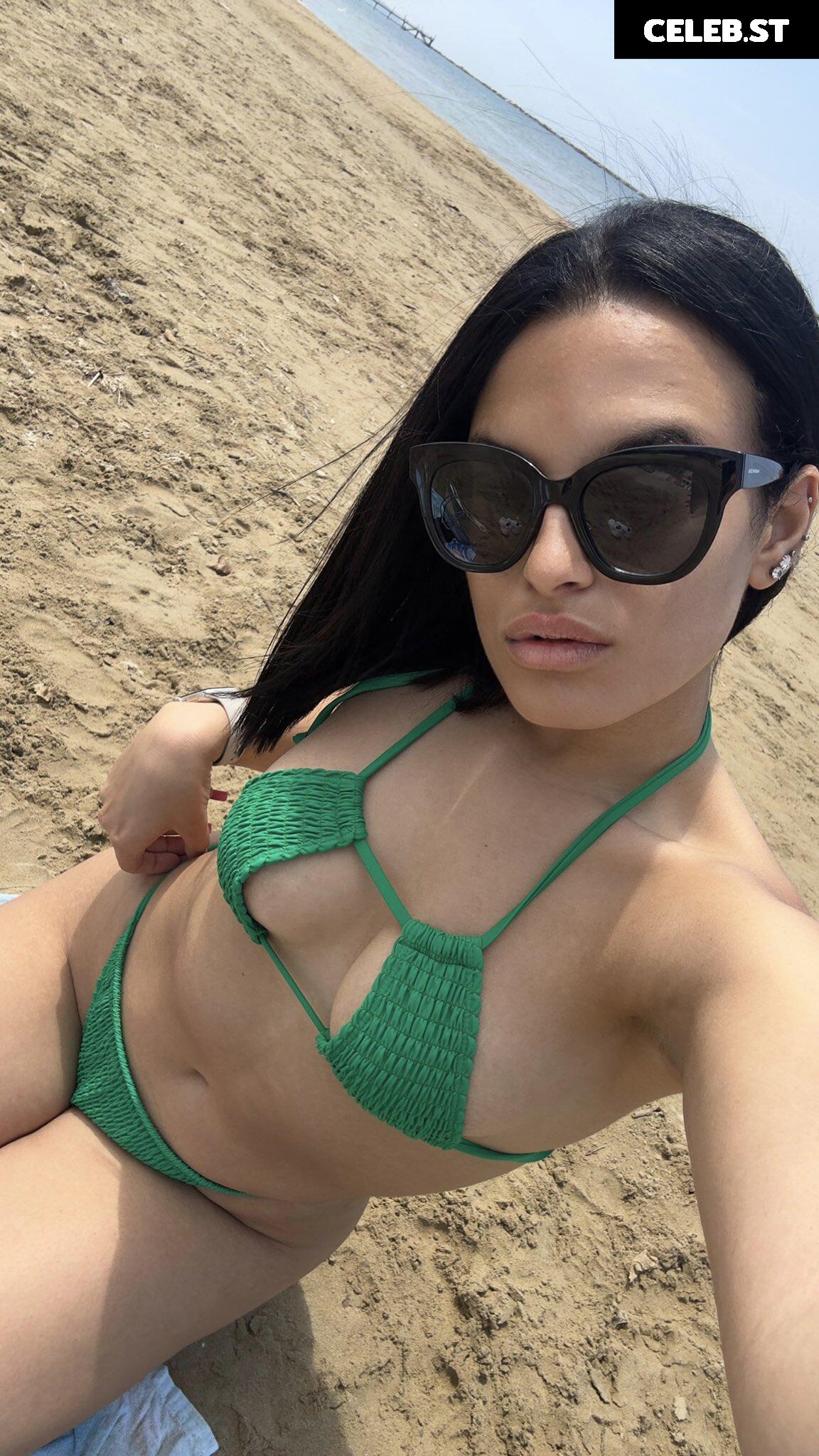 Cubanita / Cubanit4 Image 12019893