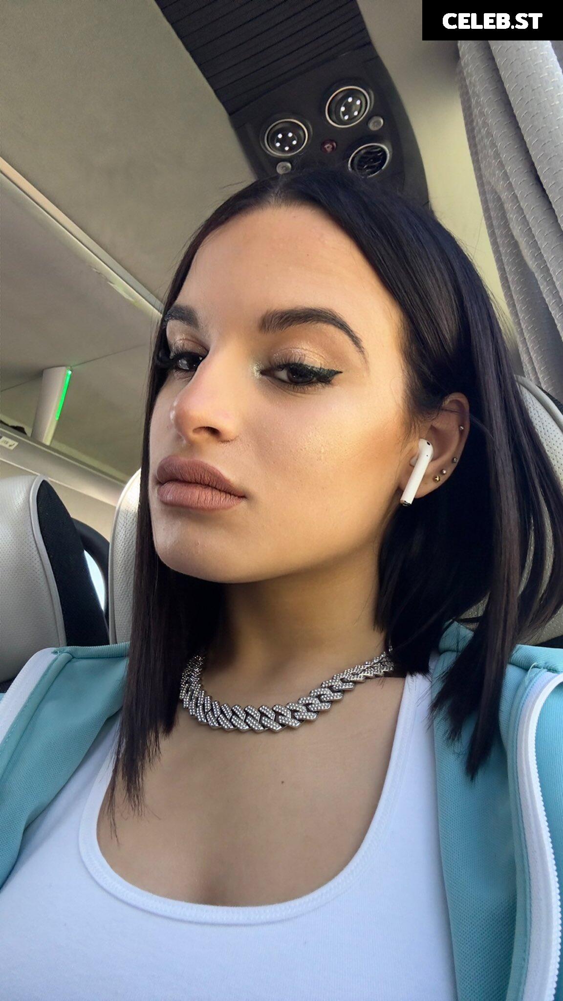 Cubanita / Cubanit4 Image 12019882