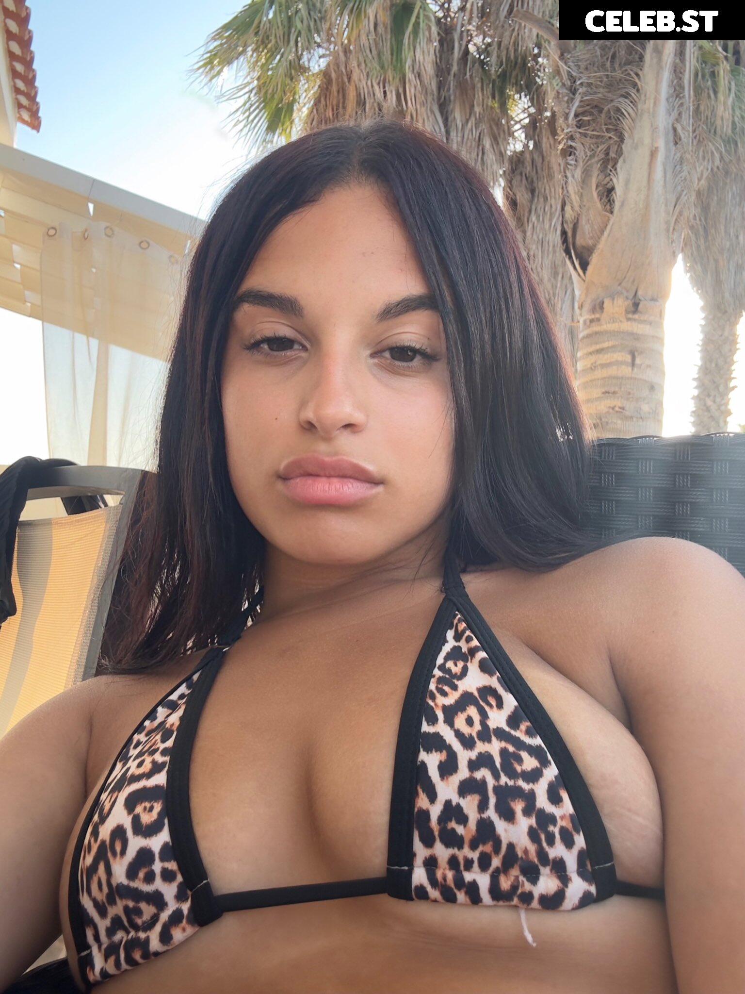 Cubanita / Cubanit4 Image 12019864