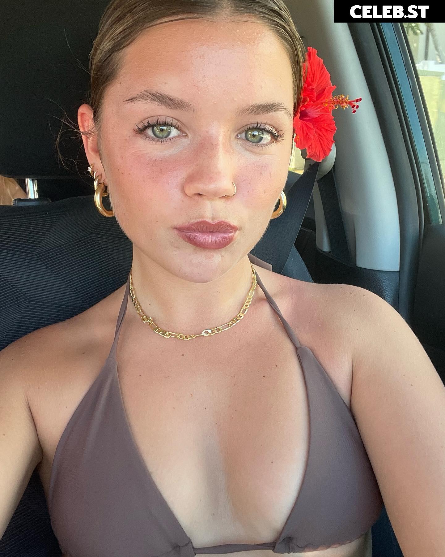 Rhea Mattheus Image 12028890