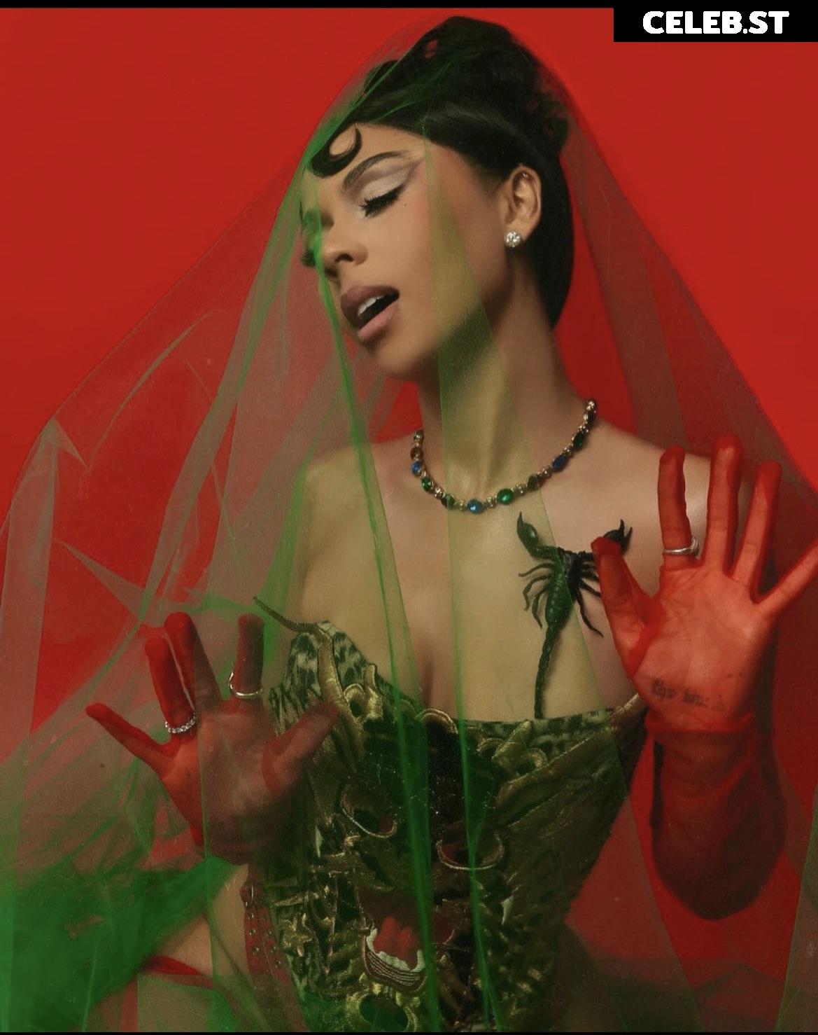 Mariah the Scientist / Mariah Amani Buckles / mariahthescientist Image 12028520