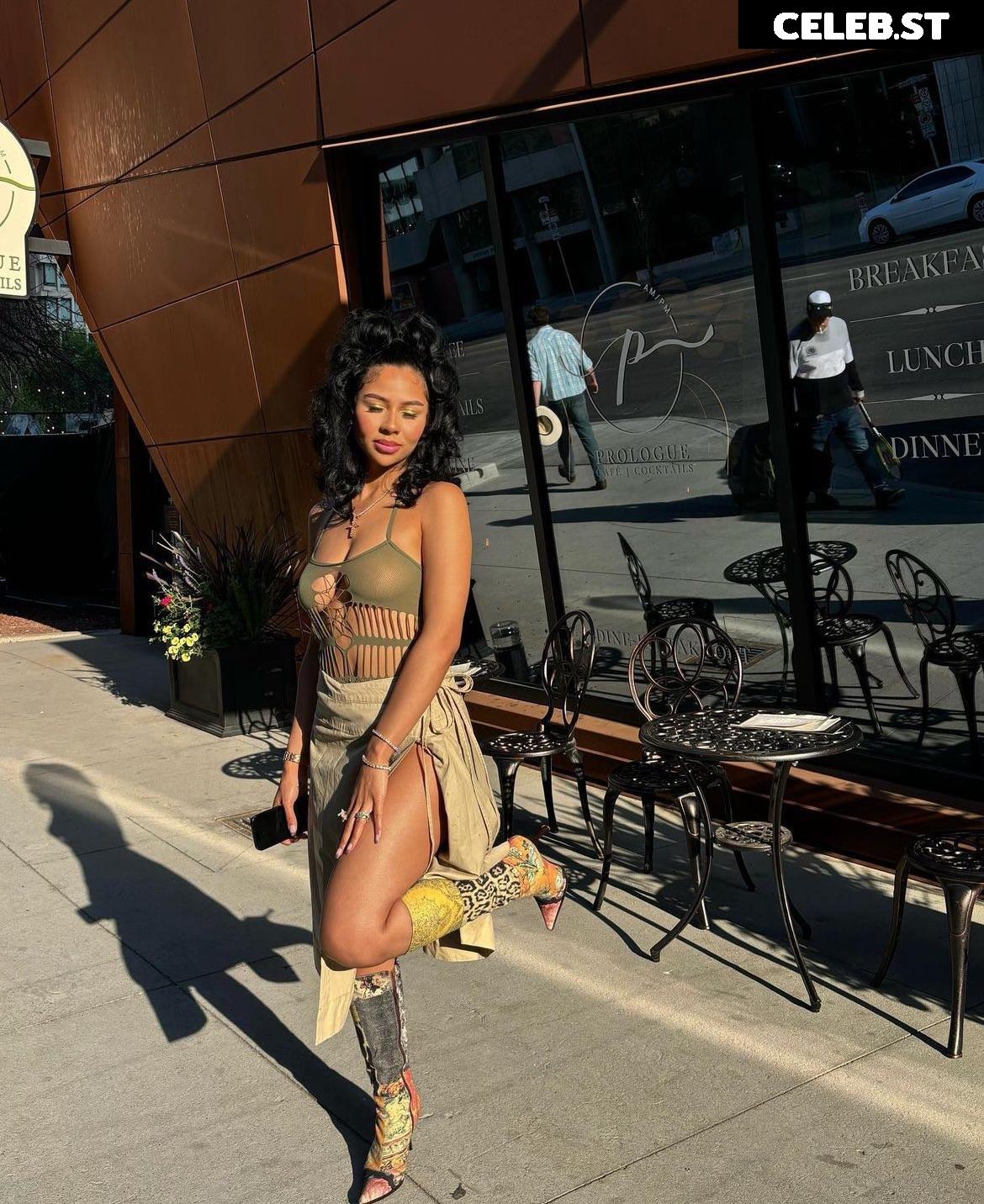 Mariah the Scientist / Mariah Amani Buckles / mariahthescientist Image 12028528