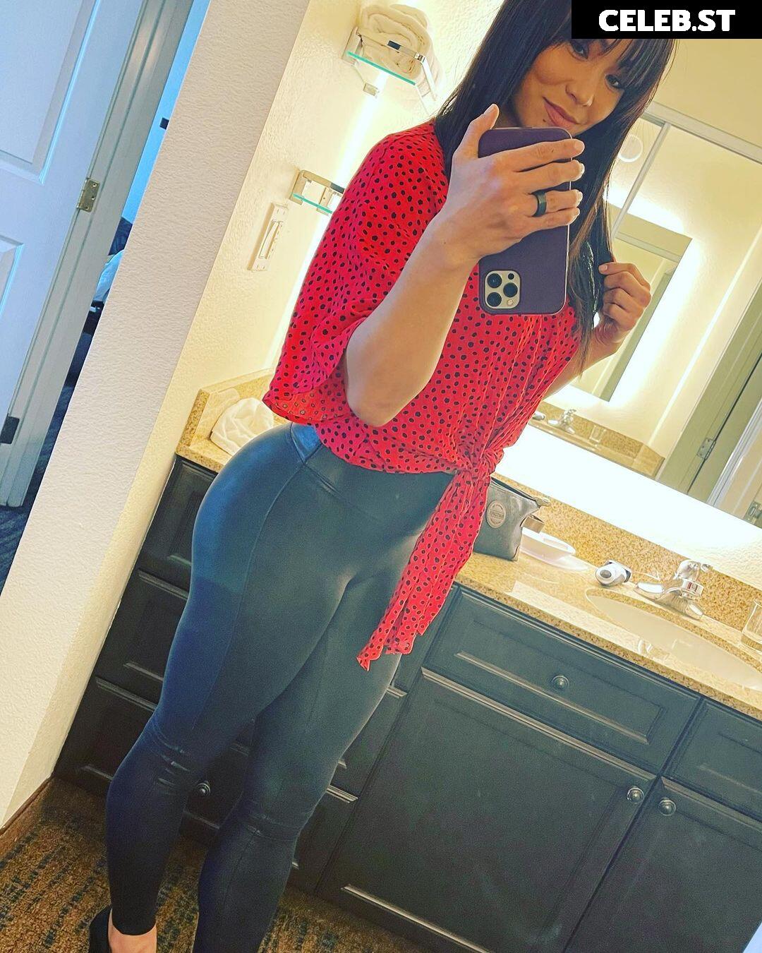 Michelle Waterson aka Karate Hottie Image 12028057