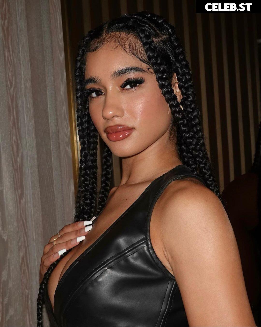 lala baptiste Image 12020341