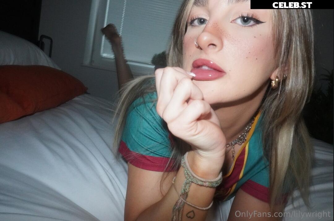 petitelunaxo | lilywright Image 12020251