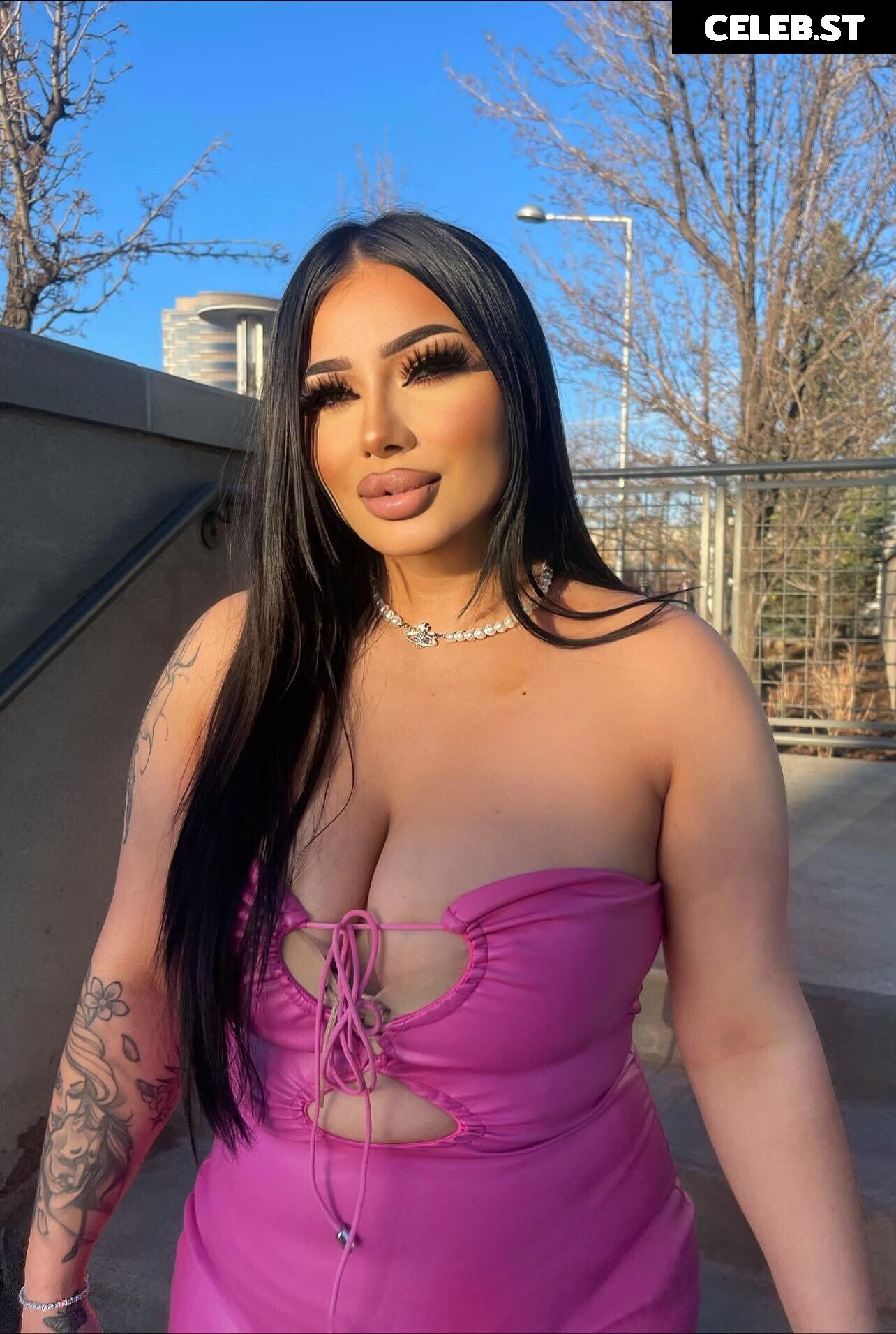 Thick Baddie @Oxashhley Image 12029572