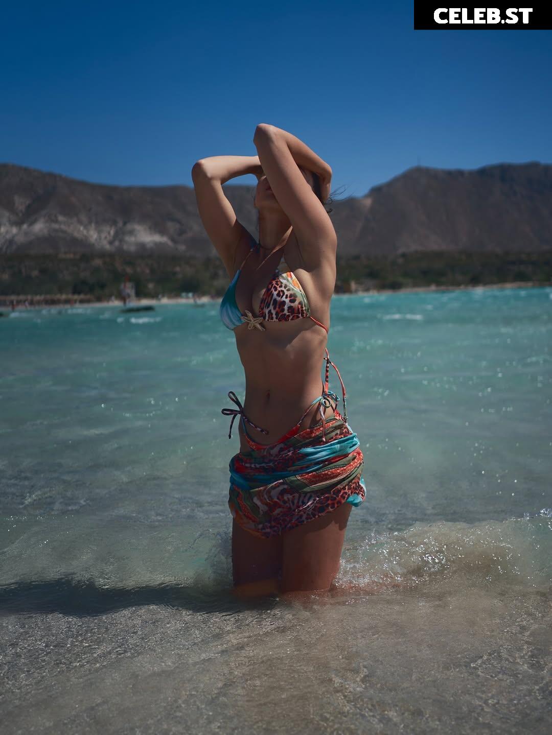 Annastezia Image 12029340