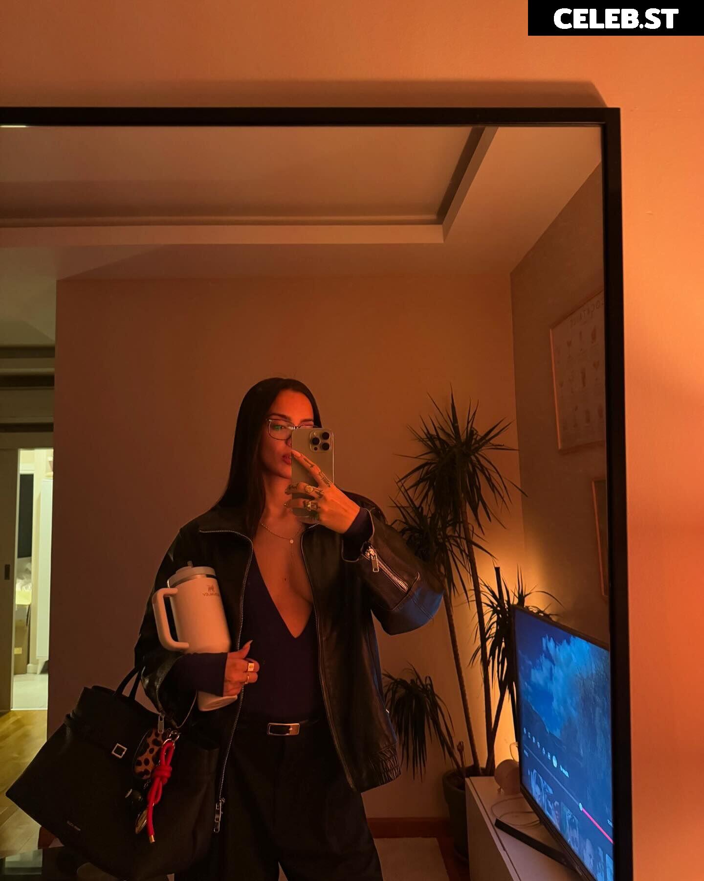 Pelinay İgit Image 12038106