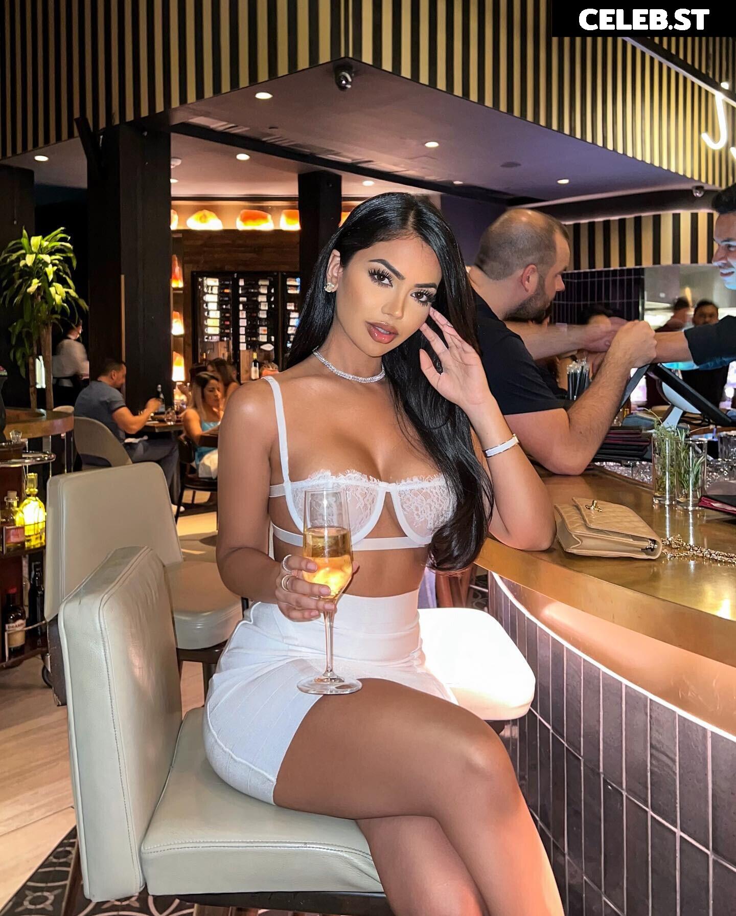 Aneeqa Farid Image 12038202