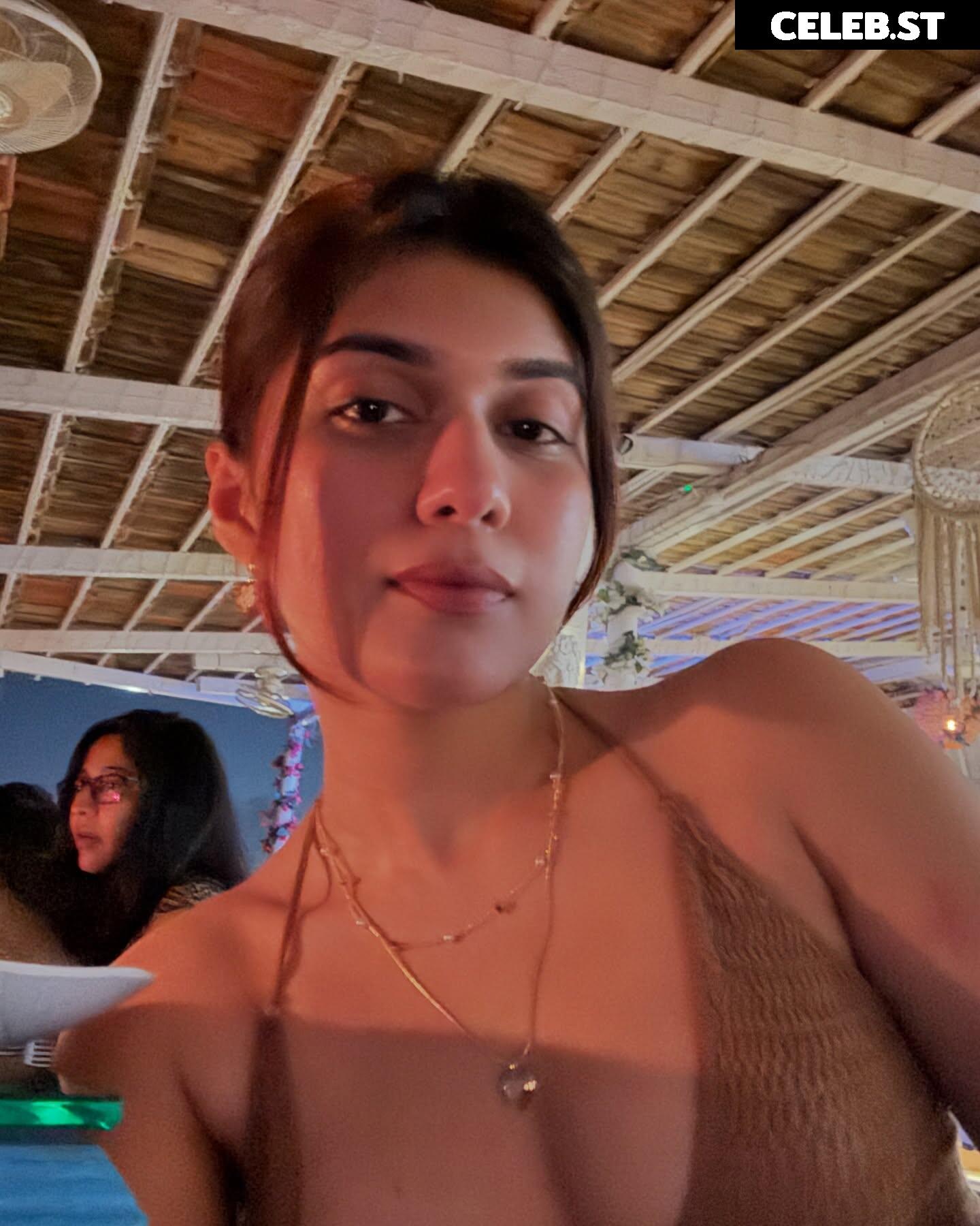 baddiejuu Image 12035946