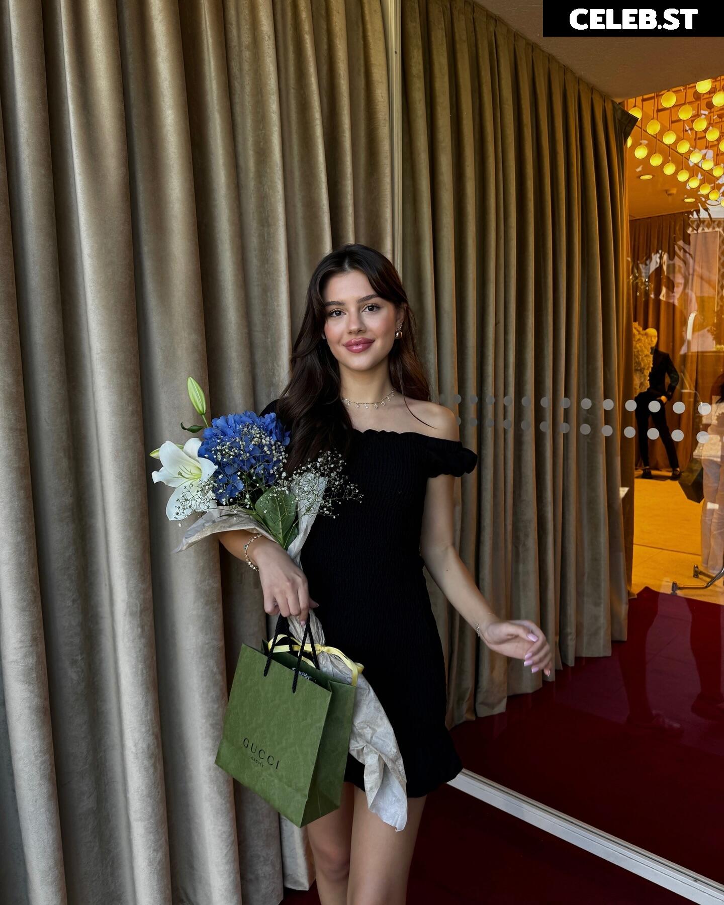 Sinem Melek Coşkun / sinemcoskunss / sinemcoskuns Image 12034856