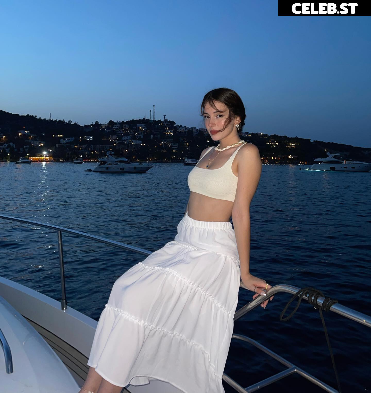 Ebrar Karabakan Image 12034559