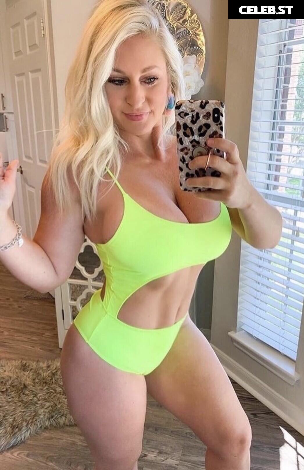 Texas hotwife blondie_mom_bay Image 12034474