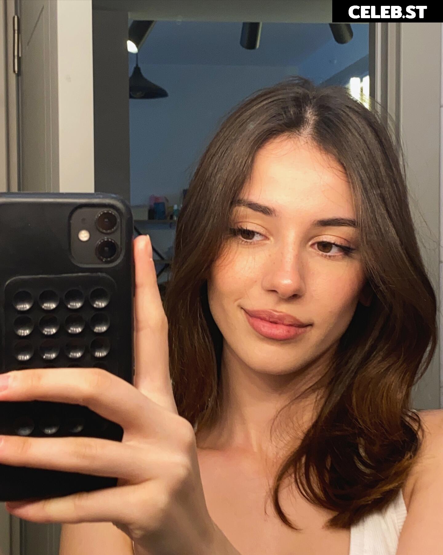 Ebrar Karabakan Image 12034606