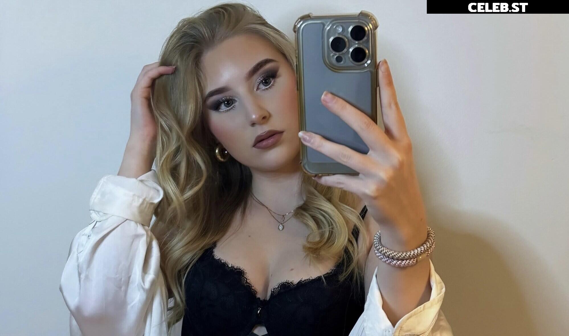 Elsa Kekkonen / elsajeejee Image 12037607