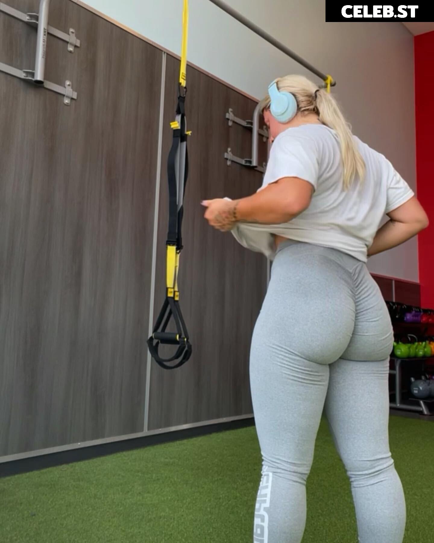Deanna Horvath / deannamarie.fitness Image 12037046