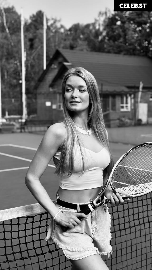 apollinariyaa__ Image 12031537