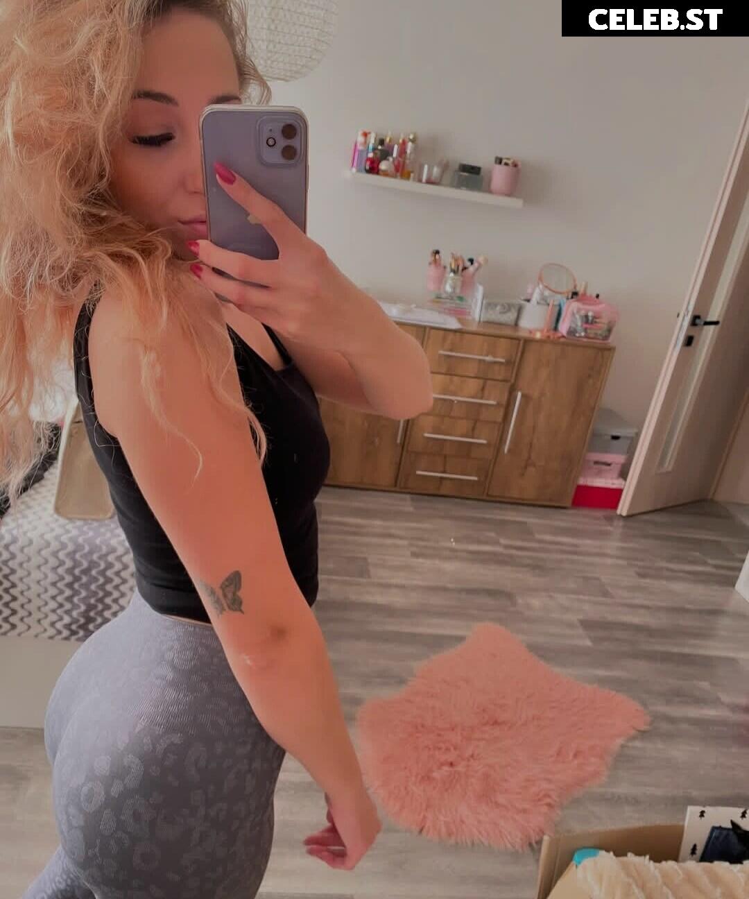 _.martiinkaaa._ Image 12031286